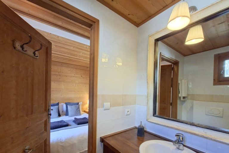 Chalet Neus bedroom 3 ensuite