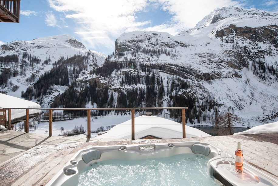Chalet Neus hot tub